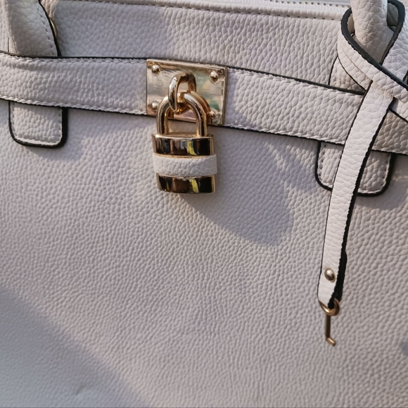 Dasein👜Leather Satchel Bag Gold Hardware,Leather Bag,Lock & 🔑 - Picture 10 of 16